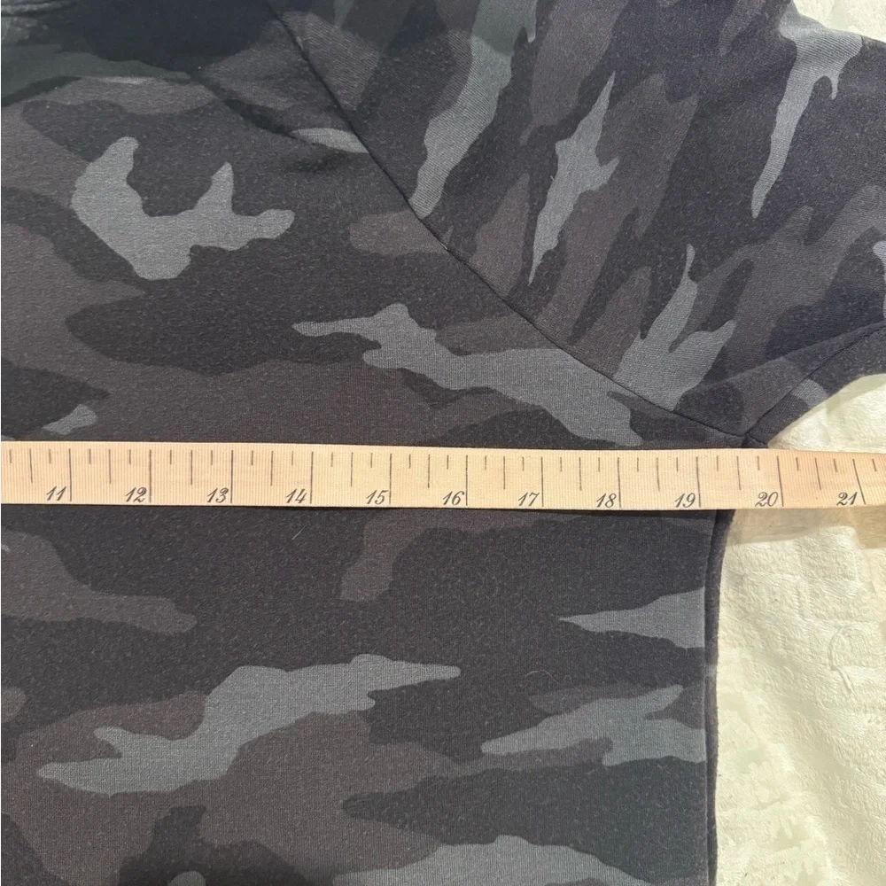 ATHLETA GIRL In Your Element Hoodie 2.0 XXL 16 Black Camo